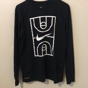 Men’s Nike basketball long sleeve shirt